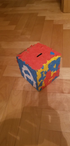 zdjęcie - mały inżynier - eko-skarbonka