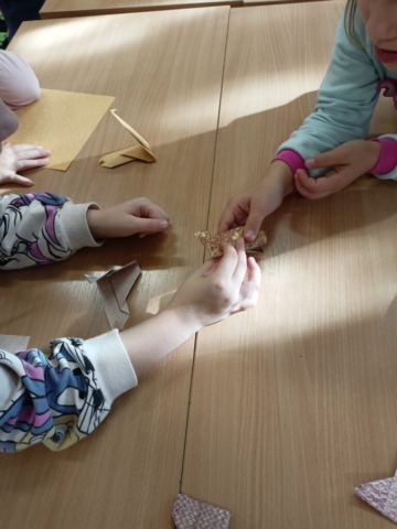 prace zajęcia origami, jamniki
