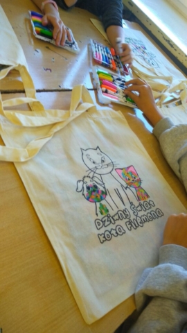 Poznajmy się na Bajkowym Szlaku - warsztaty plastyczne