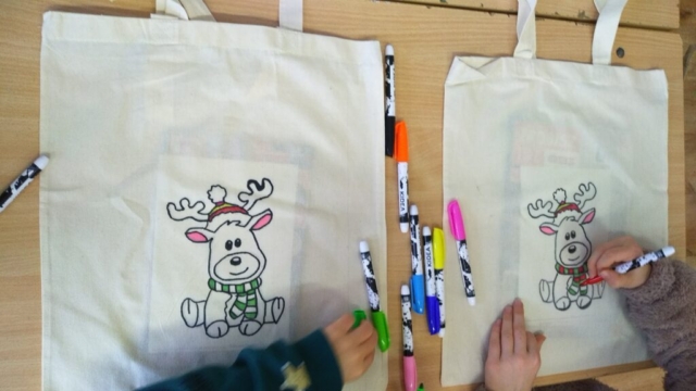 zajęcia plastyczne, świąteczne torby