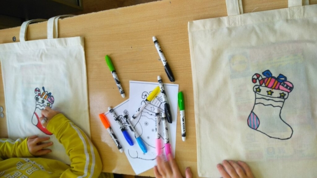 zajęcia plastyczne, świąteczne torby