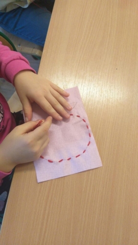 igłą i nitką, nauka ściegu