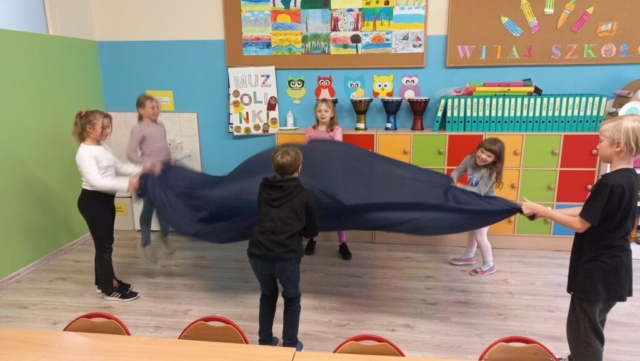 Muzolinki. Tańczymy, śpiewamy, gramy na różnych instrumentach
