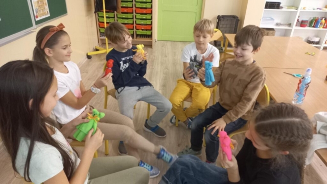 Muzloniki. Tańczymy, śpiewamy, gramy na różnych instrumentach