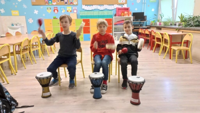 Muzolinki. Tańczymy, śpiewamy, gramy na różnych instrumentach