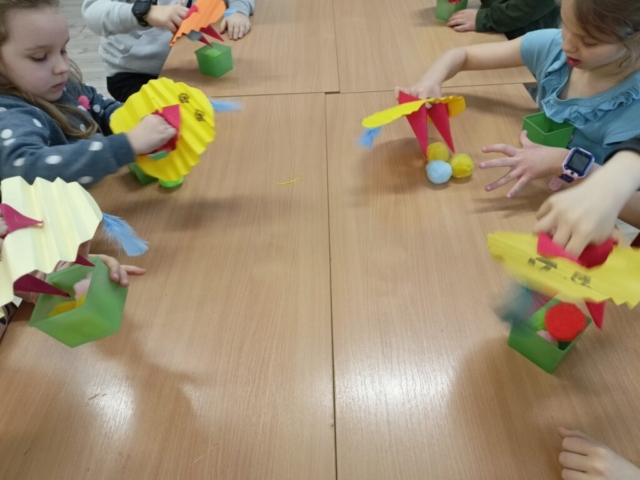 kreatywne popołudnia, zabawa, głodny kurczak