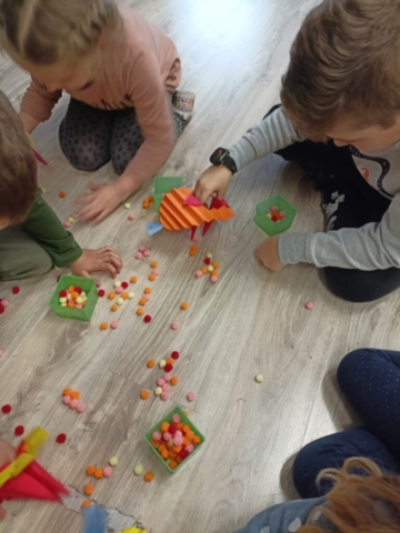 kreatywne popołudnia, zabawa, głodny kurczak