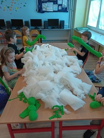 kreatywne popołudnia, przytulanka gąsienica