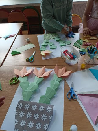 origami, kwitnące kaktusy