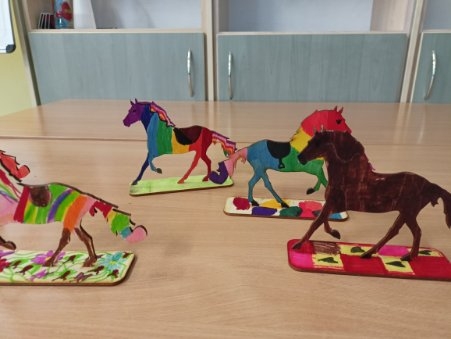 Kreatywne popołudnia, gra, super pionki - konie